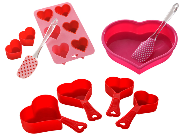 BRAND NEW HEART SHAPED BAKING SILICONE CUPCAKE CAKE SPATULA MEASURING SPOONS