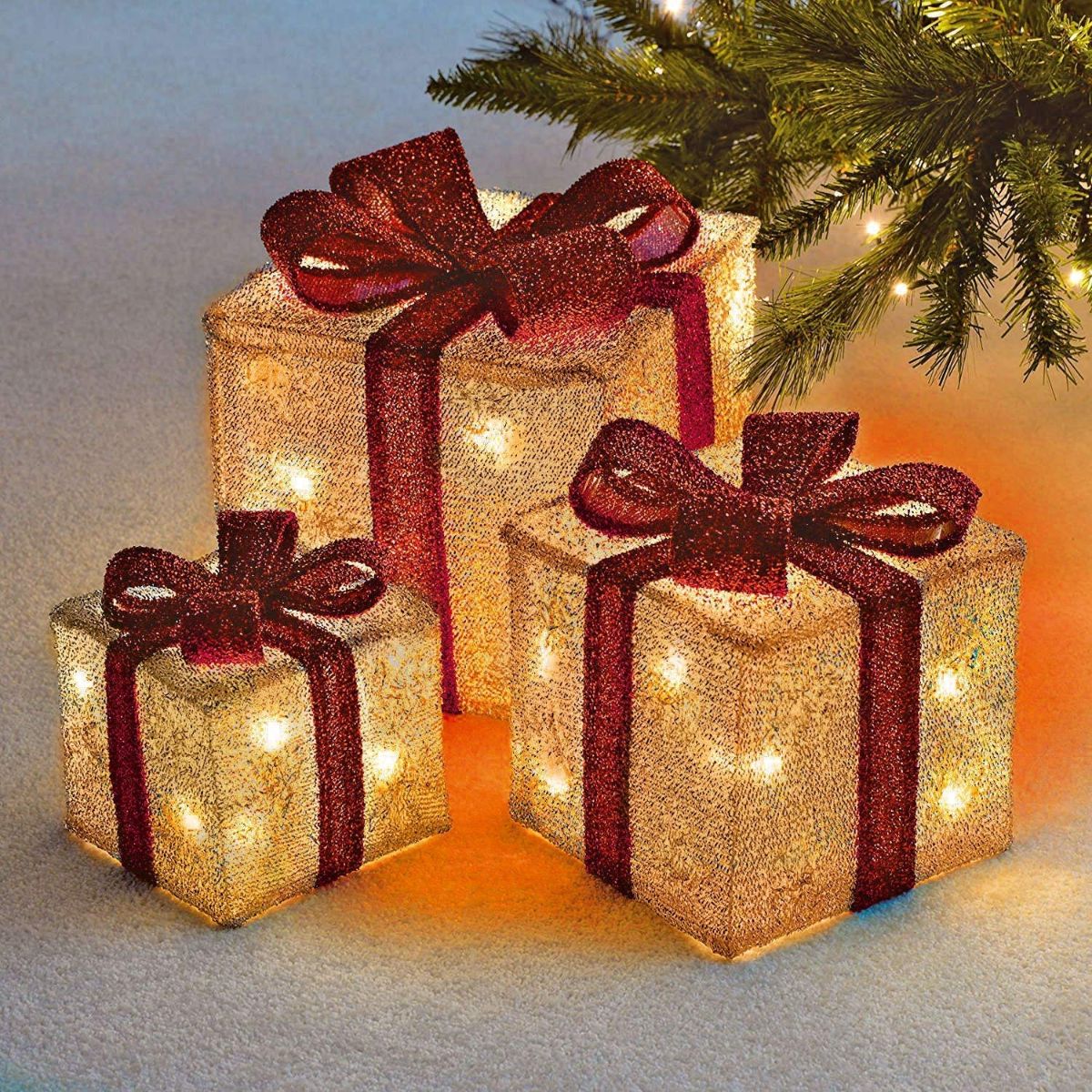 Set of 3 LED Light Up Festive Xmas Christmas Gift Parcel Box Set