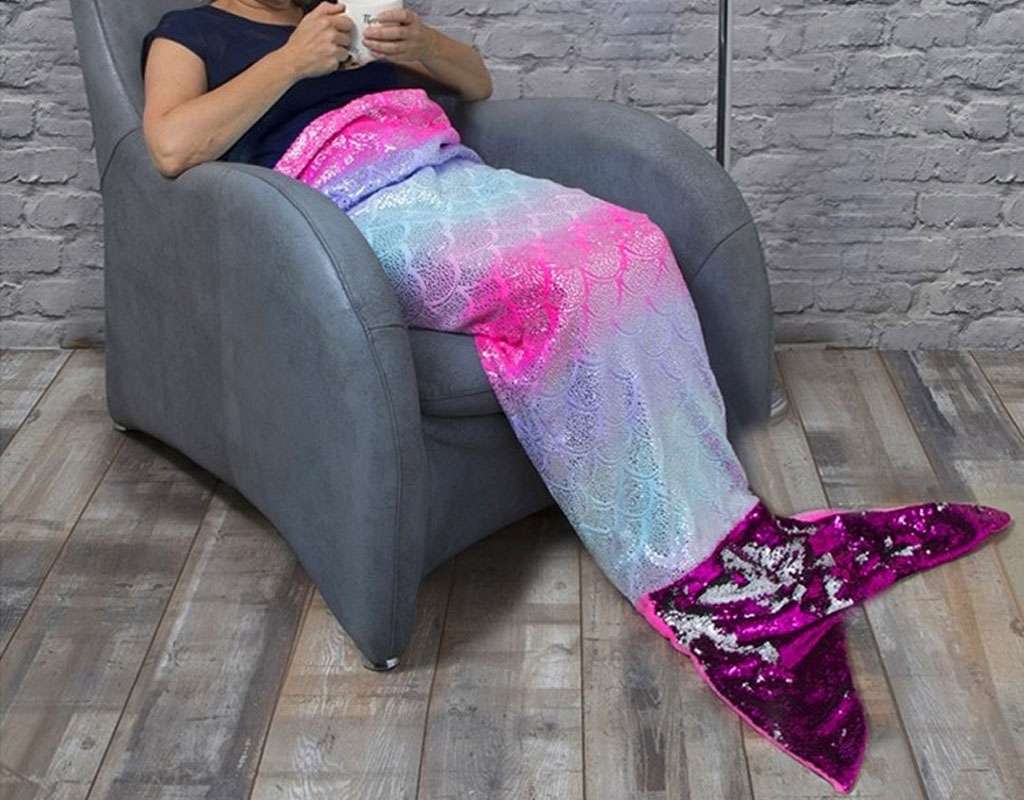 RAINBOW MERMAID TAIL BLANKET SEQUINED COLOUR CHANGING LEG WARMER